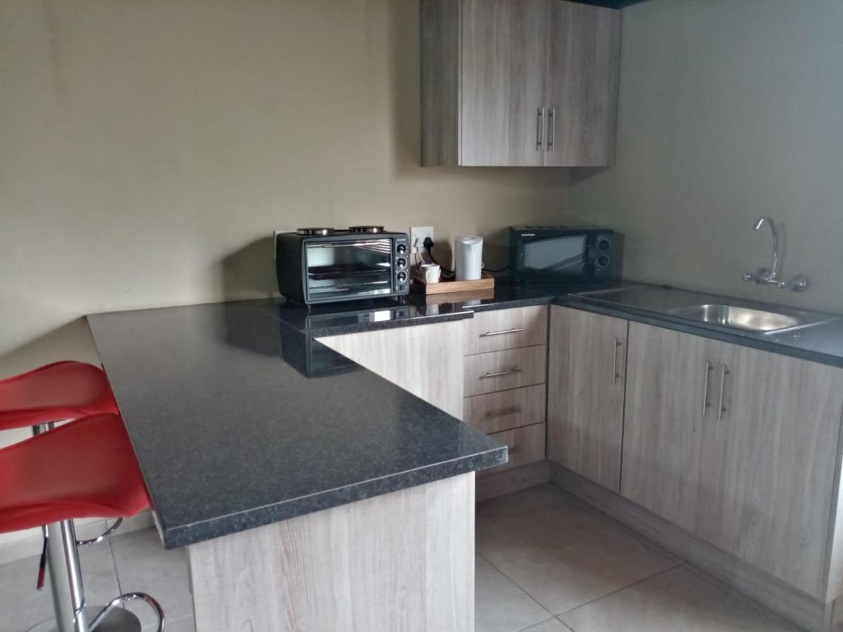 Wisteria Lane Guesthouse Postmasburg Екстер'єр фото