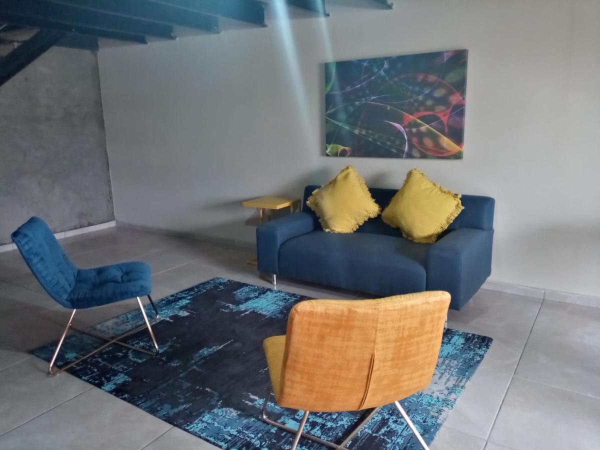Wisteria Lane Guesthouse Postmasburg Екстер'єр фото