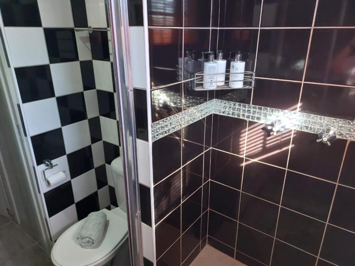 Wisteria Lane Guesthouse Postmasburg Екстер'єр фото