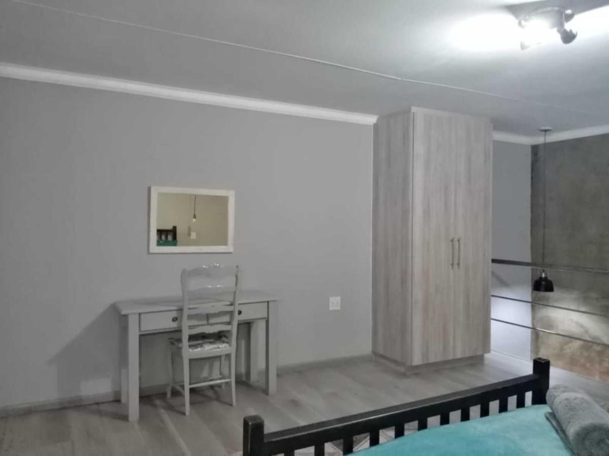 Wisteria Lane Guesthouse Postmasburg Екстер'єр фото