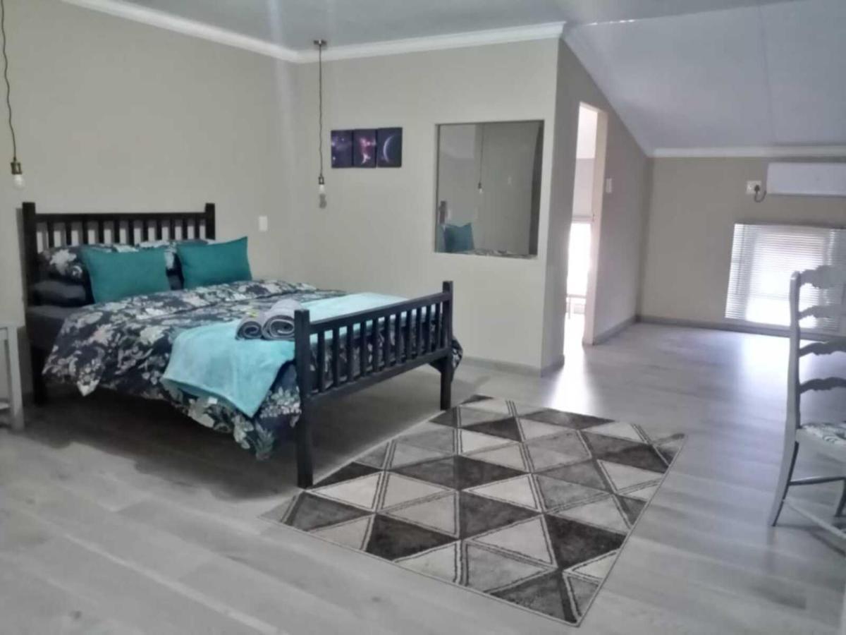 Wisteria Lane Guesthouse Postmasburg Екстер'єр фото