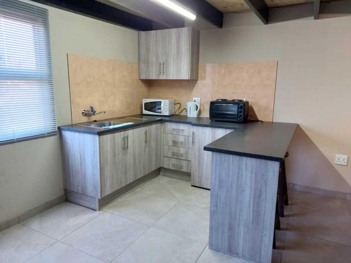 Wisteria Lane Guesthouse Postmasburg Екстер'єр фото