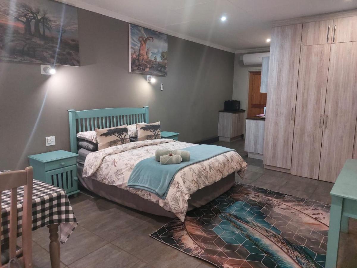 Wisteria Lane Guesthouse Postmasburg Екстер'єр фото
