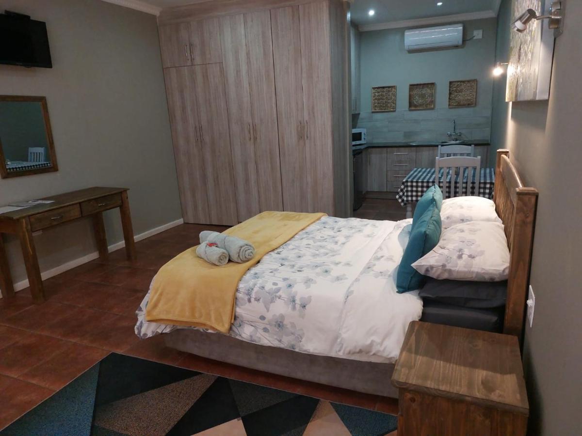 Wisteria Lane Guesthouse Postmasburg Екстер'єр фото